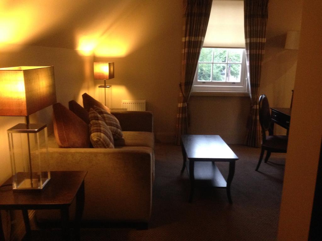 Dumfries Arms Hotel Cumnock Szoba fotó